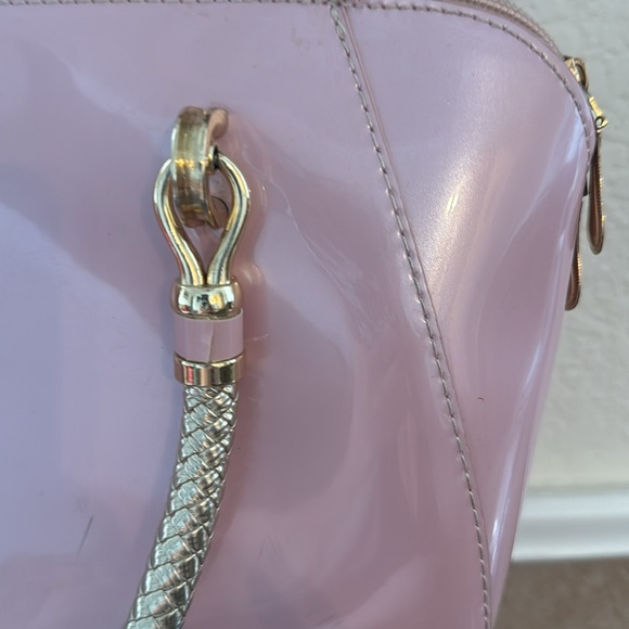 Pink and gold purse - Picture 5 of 12